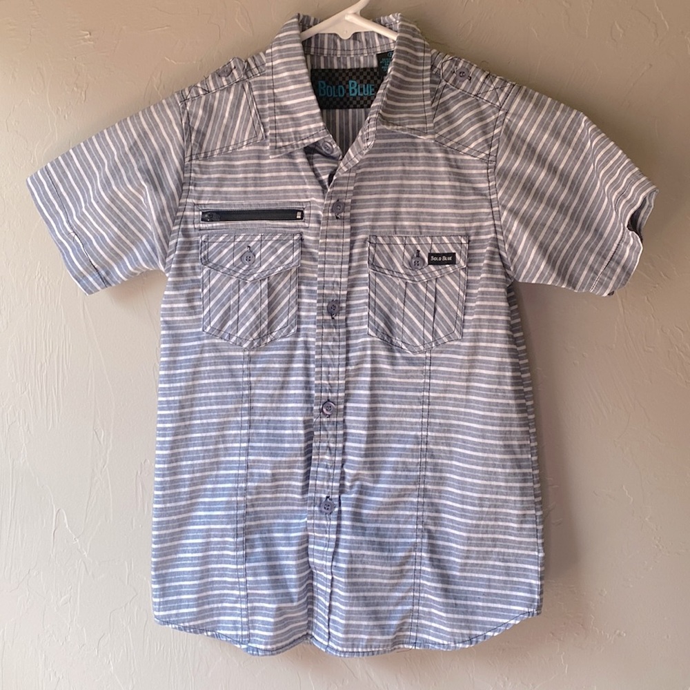 Bold blue boys collared button shirt. Size 5.